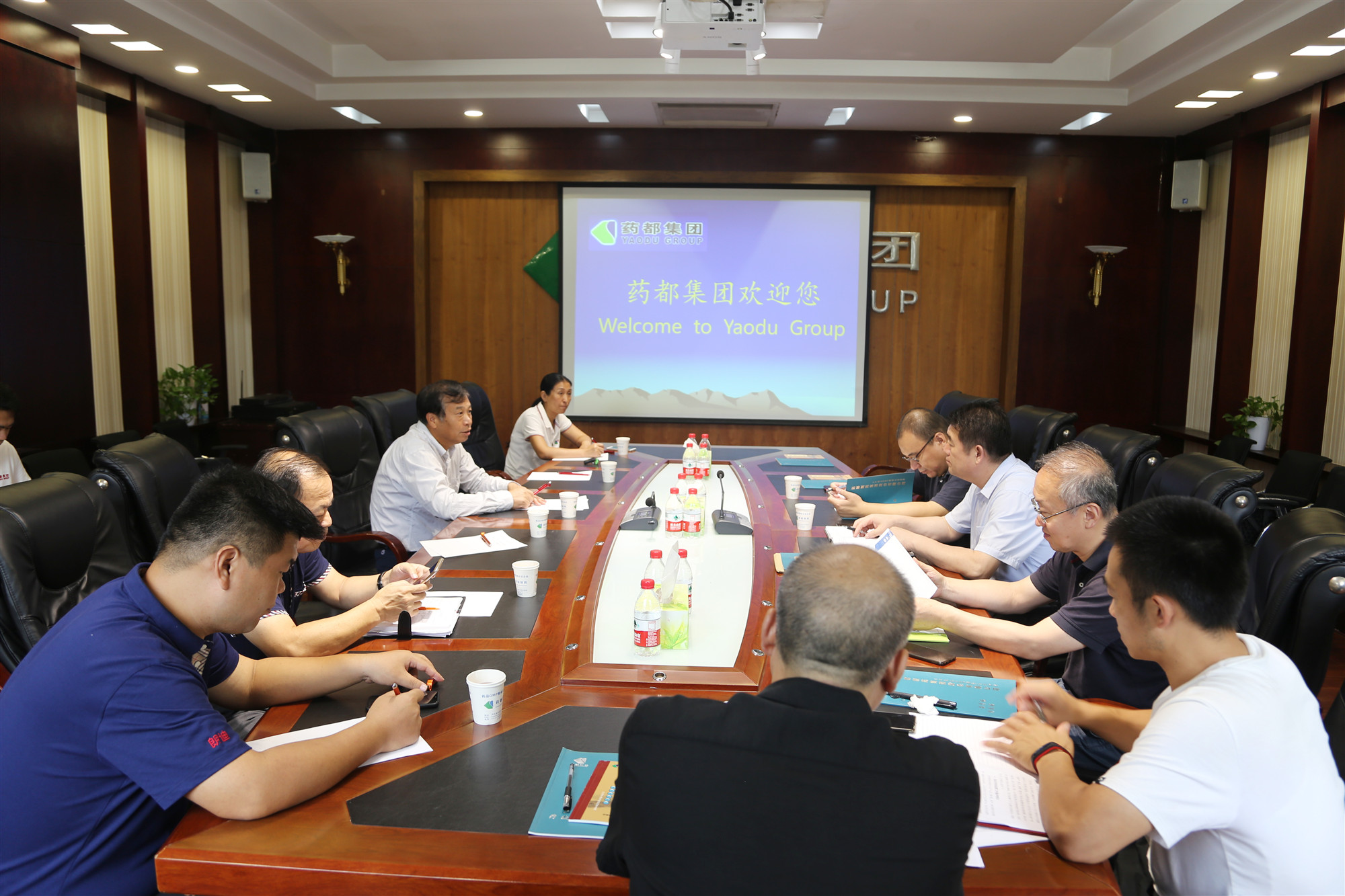 河北省藥品監督管理局領導來我公司考察調研